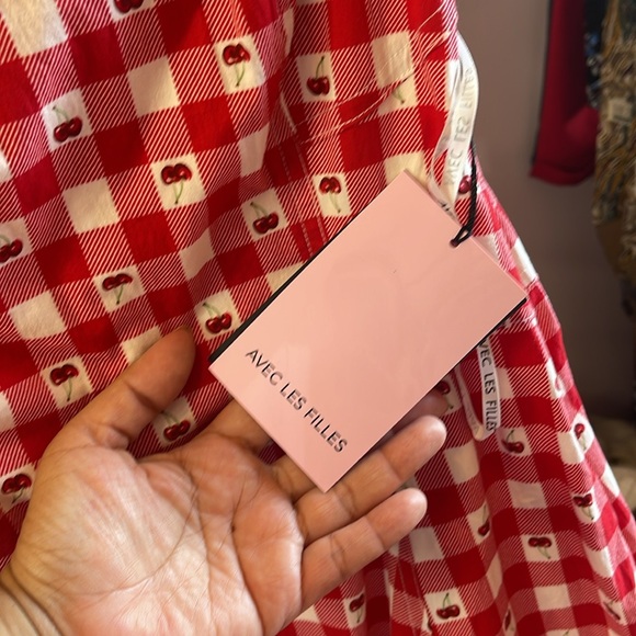 Avec les filles red Cherry Sleeveless Dress - Picture 5 of 6